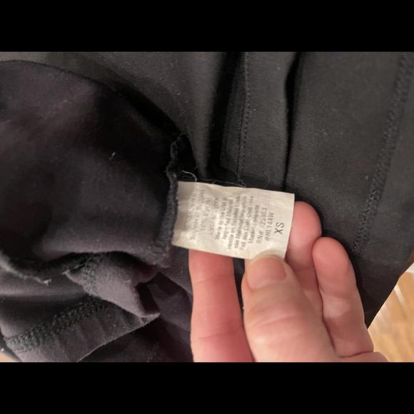 Black beyond yoga long line sports bra size xsmall - Picture 3 of 3